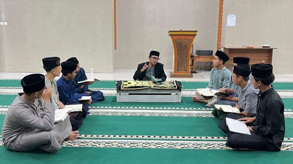 Pesantren At-Tajdid Muhammadiyah Tasikmalaya: Membangun Karakter Santri melalui Pembinaan Dialogis dan Berbasis Nilai Islam